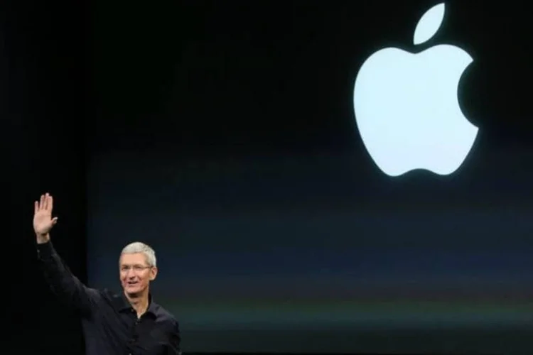 
	Tim Cook, CEO da Apple: Apple pode estar tentando construir um carro, disse o Financial Times
 (Reuters)