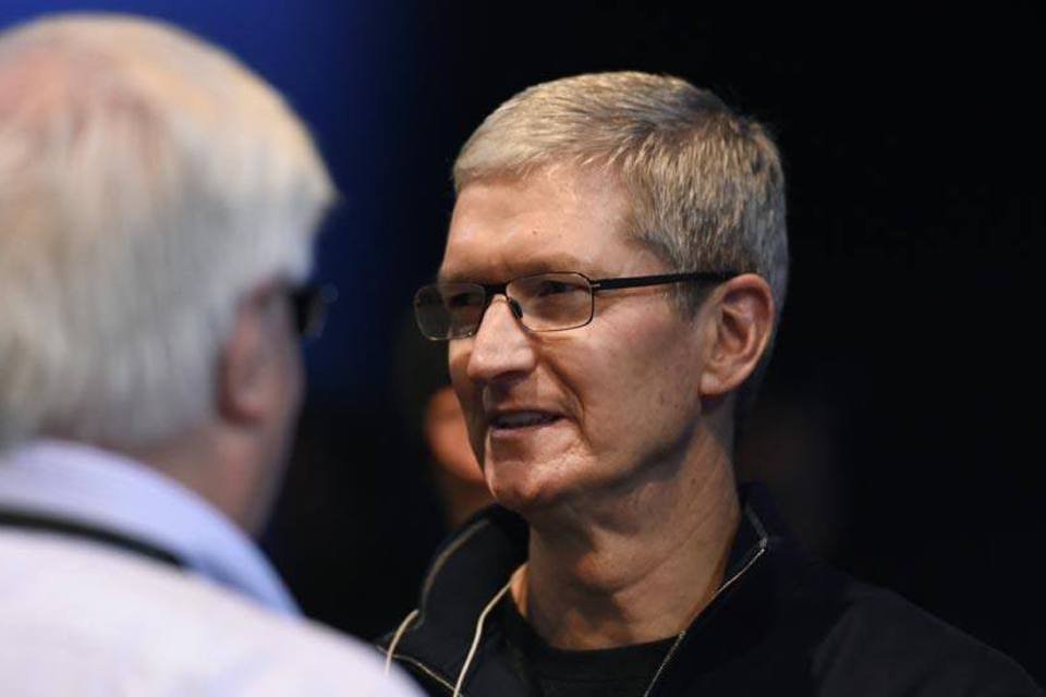 Tim Cook recebeu reclamações sobre política com funcionários