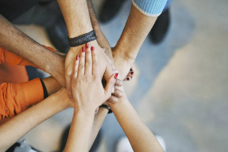 
	Equipe: os neg&oacute;cios sociais s&atilde;o uma tend&ecirc;ncia para o futuro pr&oacute;ximo, segundo consultora
 (AmmentorpDK/Thinkstock)