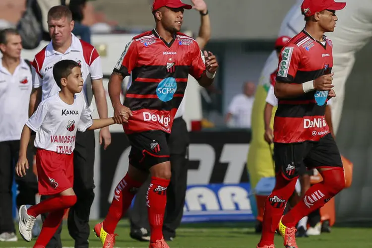 Time do Ituano no Campeonato Paulista 2014: patrocinadores ganharam janela inesperada com o clube (Divulgação/Puma)