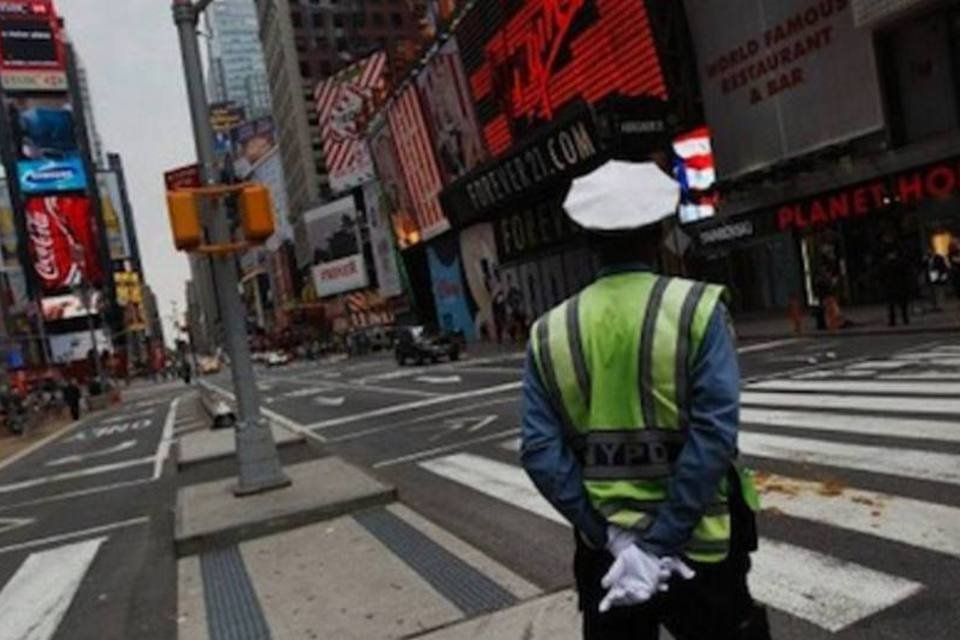 Times Square: vazia como cidade fantasma após atentado frustrado