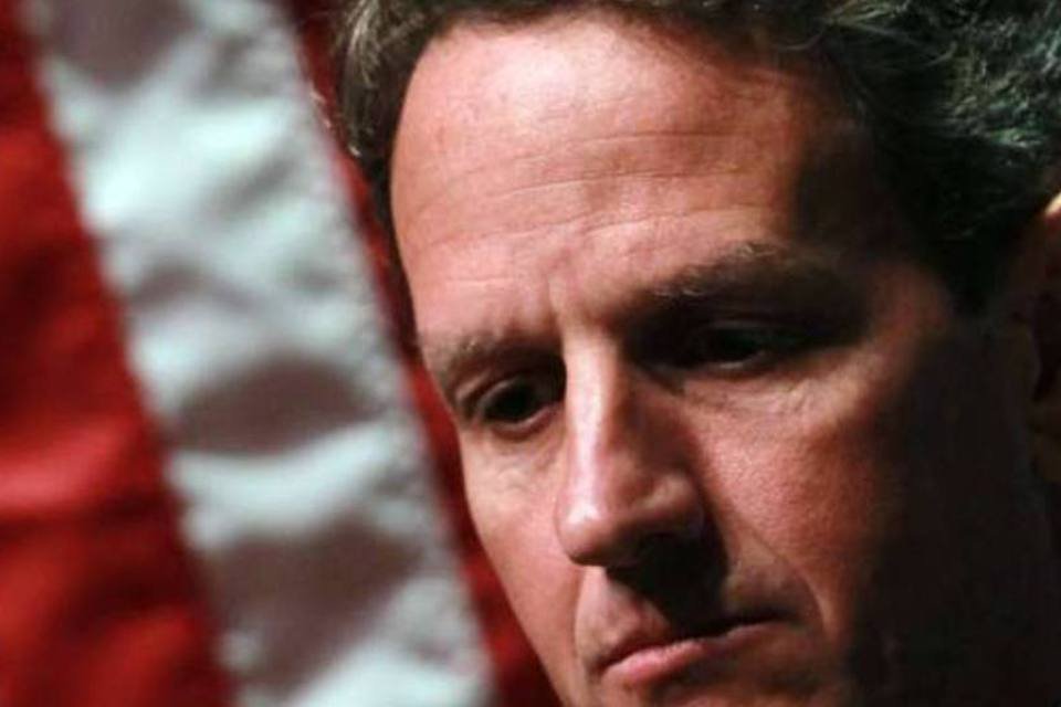 Geithner diz que iuane continua abaixo do valor real