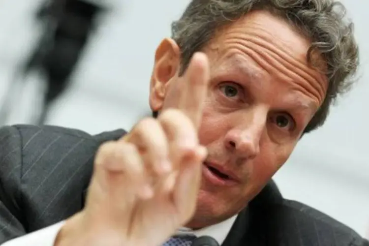 Geithner prometeu na semana passada que mobilizaria os países da cúpula de novembro para apressar a valorização do iuan pela China (.)