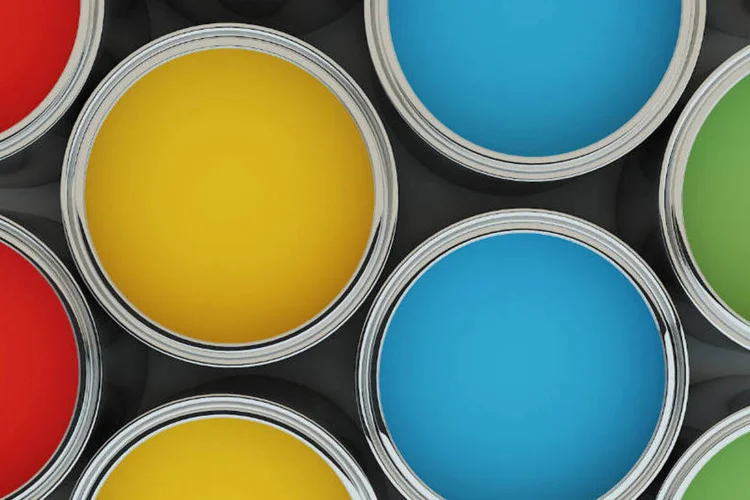 A Coral Pinta Piso, utilizada especialmente em ambientes internos e externos, utiliza a matéria-prima sustentável para formular cores intensas (Stock.xchng)