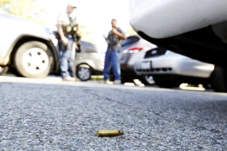 
	Tiroteio em San Bernardino: nos dias que antecederam o tiroteio, houve pelo menos tr&ecirc;s transfer&ecirc;ncias de 5.000 d&oacute;lares na conta da m&atilde;e de Farook
 (Mario Anzuoni/Reuters)