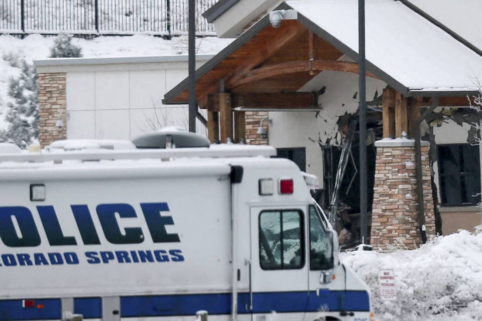 Polícia identifica civis mortos em clínica do Colorado