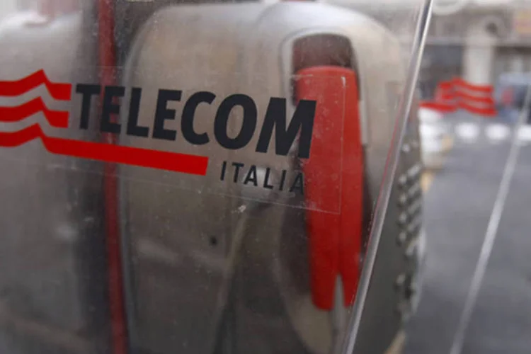 
	O regulador argentino das telecomunica&ccedil;&otilde;es Secom tem sido lento para aprovar o neg&oacute;cio
 (Bloomberg)