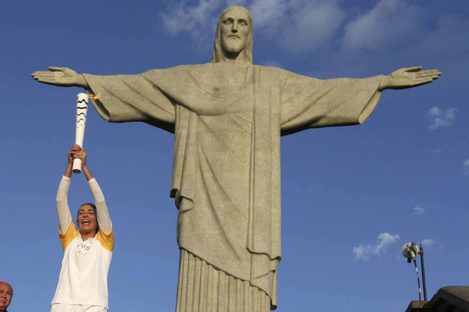 Tocha passa pelo Cristo e inicia último dia de percurso