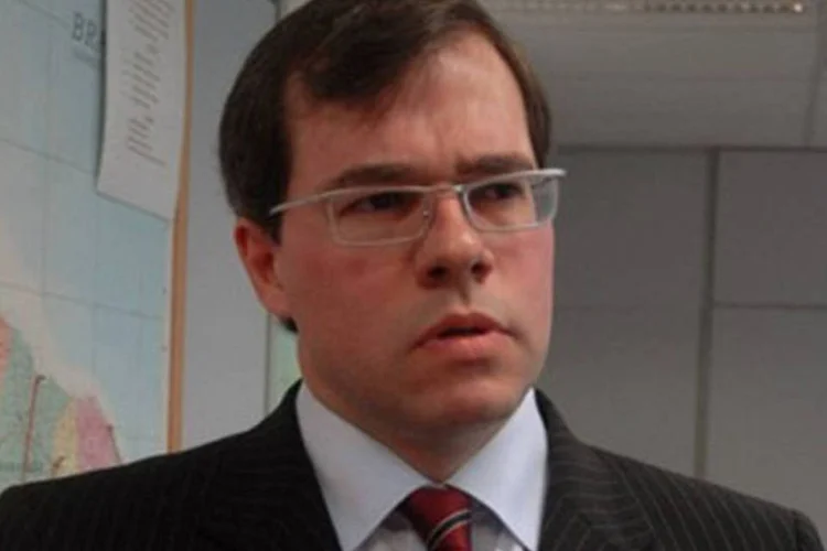Ministro Dias Toffoli votou pela constitucionalidade da Ficha Limpa, mas contra a aplicação nestas eleições (.)