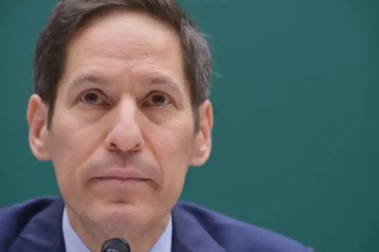 Tom Frieden, diretor do CDC, durante apresentação de duas horas ao subcomitê de Energia e Comércio da Câmara dos Deputados (Mandel Ngan/AFP)