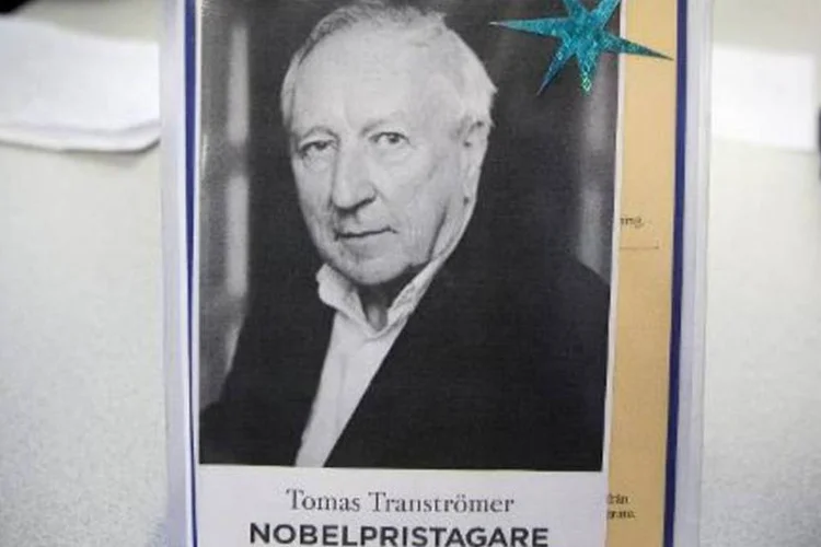 O poeta sueco Tomas Tranströmer, Prêmio Nobel de Literatura 2011, morreu, aos 83 anos (Jonathan Nackstrand/AFP)