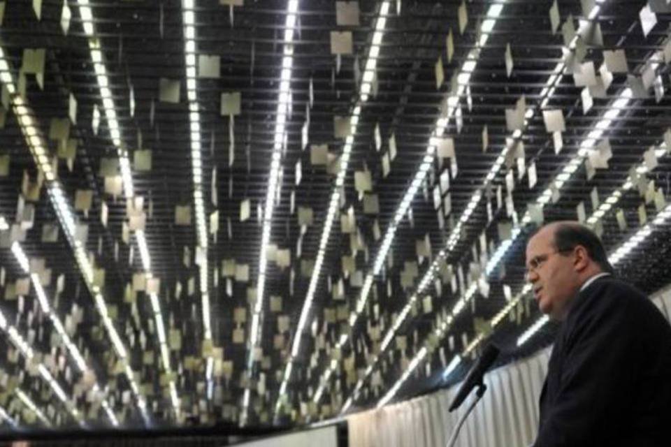 Copom sobe juros em 0,5% para 10% ao ano