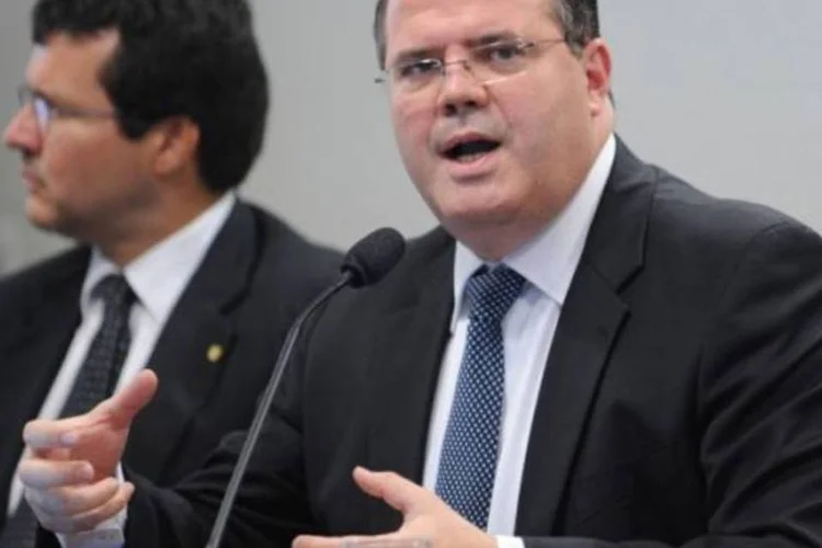 Ao ser questionado sobre os impactos da crise sobre a economia, Tombini lembrou que a ata da reunião do Copom previa que o Brasil sentiria um quarto do efeito visto na crise de 2008/2009 (Wilson Dias/ABr)