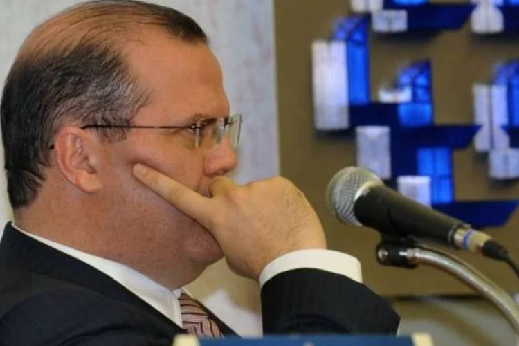 Tombini: "Devemos ter a ambição de discutir a redução da meta no futuro" (Agência Brasil)