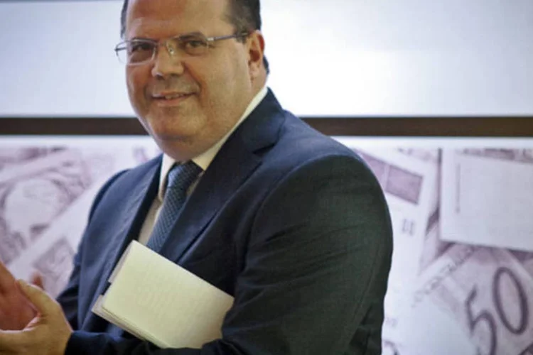 
	Alexandre Tombini: nesta manh&atilde;, o Banco Central far&aacute; mais um leil&atilde;o de rolagem dos swaps
 (Marcelo Camargo/ Agência Brasil)