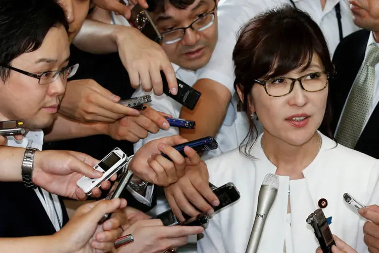 
	Tomomi Inada: &quot;A senhora Inada &eacute; uma pol&iacute;tica ultraconservadora, e isso ser&aacute; visto como um preparativo para se obter uma revis&atilde;o constitucional&quot;
 (Kim Kyung-Hoon / Reuters)