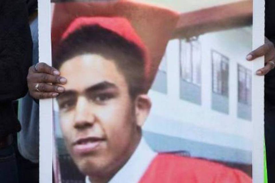Policial que matou jovem negro nos EUA não será processado