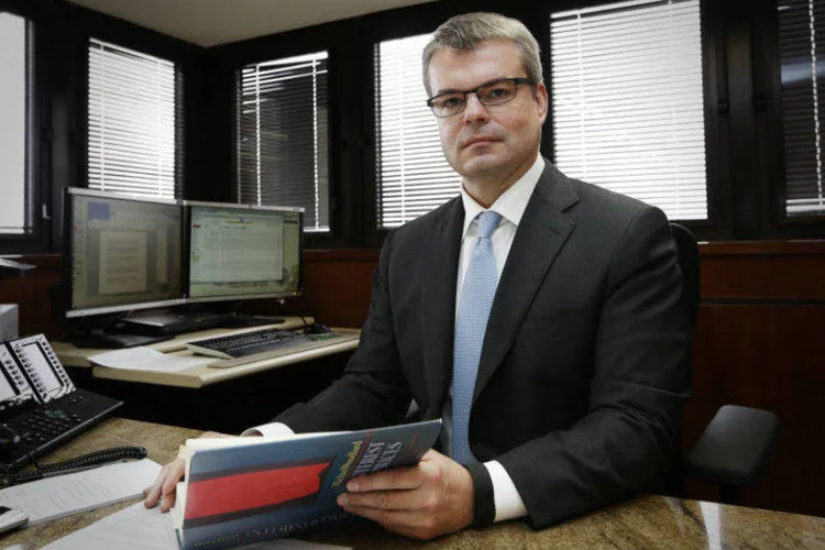 Tony Volpon: "Este ano, temos algo concreto para mostrar ao mundo - o processo das reformas -, mas isso está sendo esmagado por esses fatores globais", disse o ex-diretor do BC (Banco Central/Divulgação)