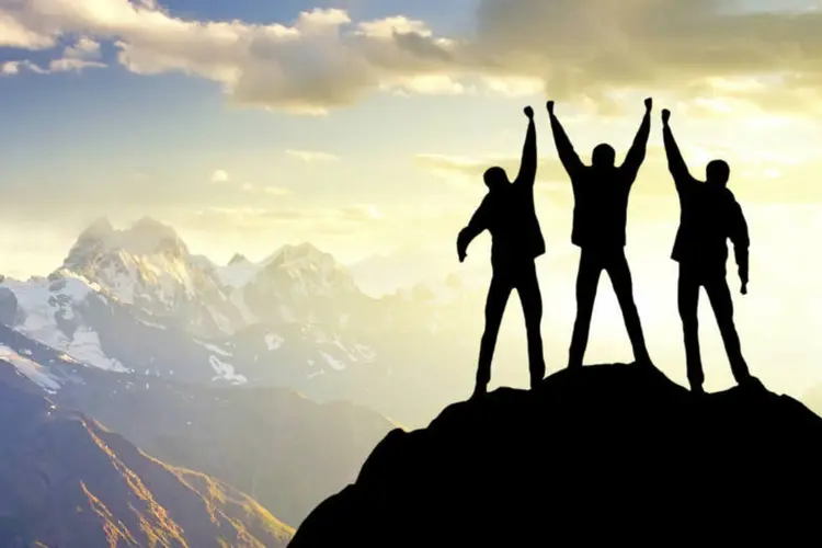 
	Topo da montanha: sucesso depende de atitude transformadora
 (Biletskiy_Evgeniy/Thinkstock)