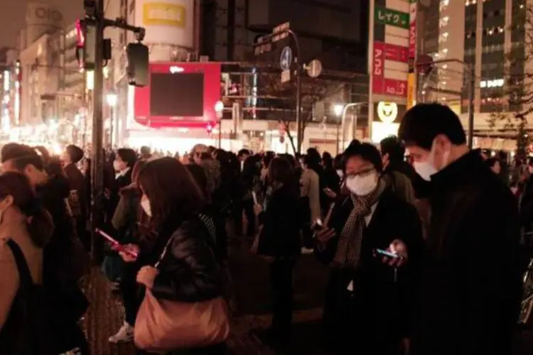 Desastre converteu partes da capital japonesa em uma cidade-fantasma, com as pessoas ou permanecendo em ambientes fechados ou deixando a cidade (Getty Images)