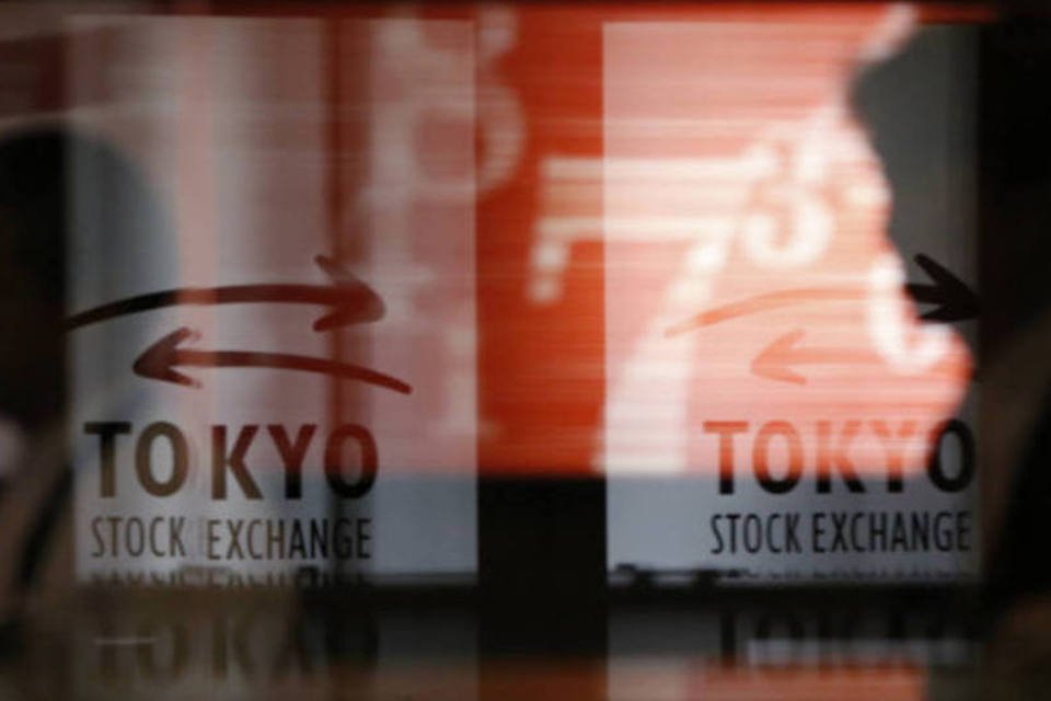Bolsa de Tóquio sobe quase 4%, maior alta em quatro meses