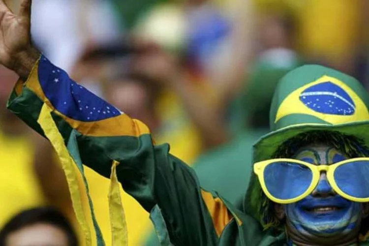 Torcedor do Brasil durante partida da Copa do Mundo 2014 (foto/Reuters)