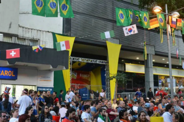 
	Torcedores em BH: o gasto m&eacute;dio foi de R$ 1.268,72 por visitante
 (Marcello Casal Jr./Agência Brasil)