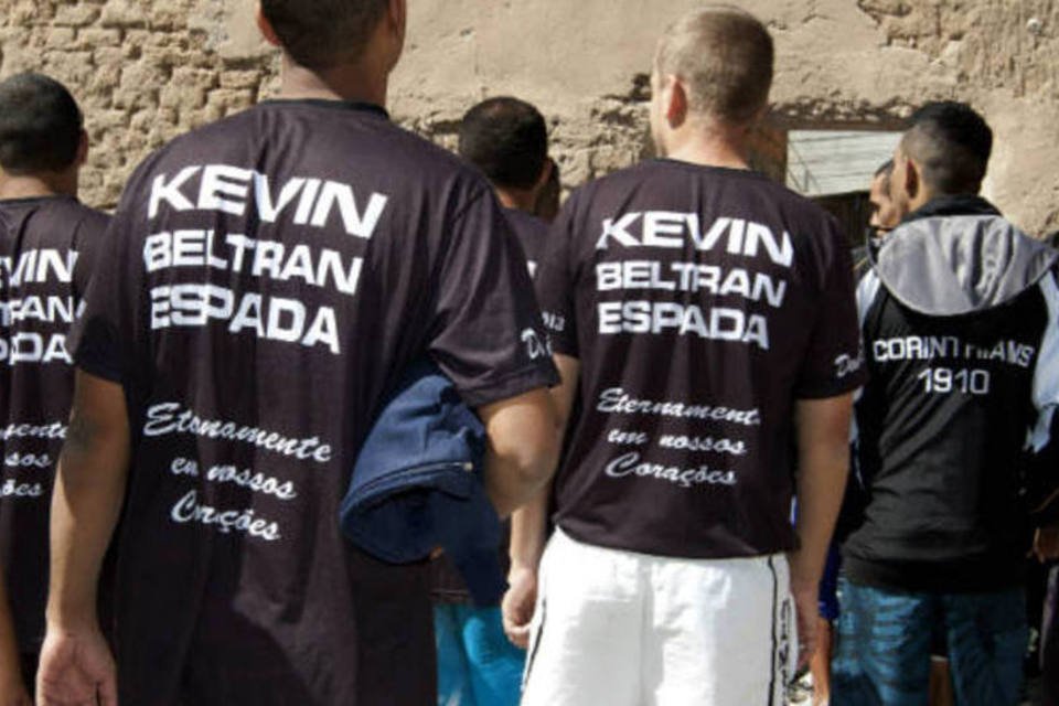 Sem peritos, reconstituição do crime de Oruro é adiada
