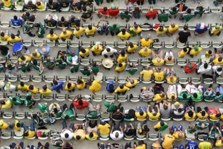 Torcida em jogo: a torcida única tem "aprovação constrangida" de autoridades e dirigentes (Francois Xavier Marit)