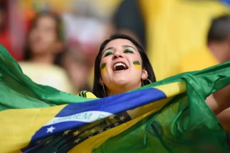 Artigo 28 da Lei Geral da Copa, que proíbe a entrada de cartazes, bandeiras e símbolos com mensagens ofensivas, foi mantido (Marcello Casal Jr/Agência Brasil)
