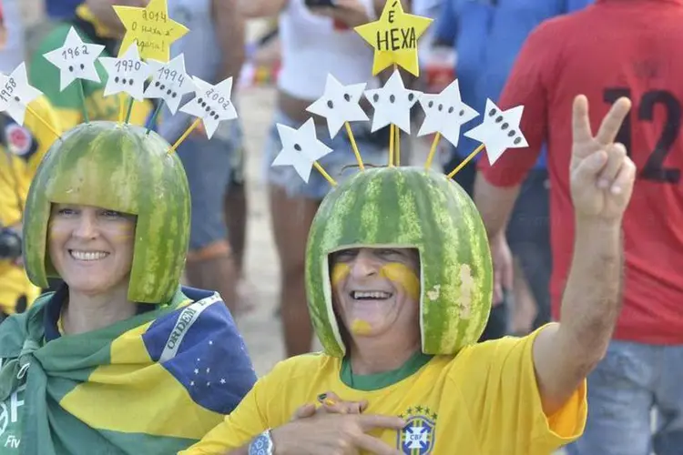 
	Fan Fest: Torcedores celebram no Rio de Janeiro
 (Fernando Frazão/Agência Brasil)