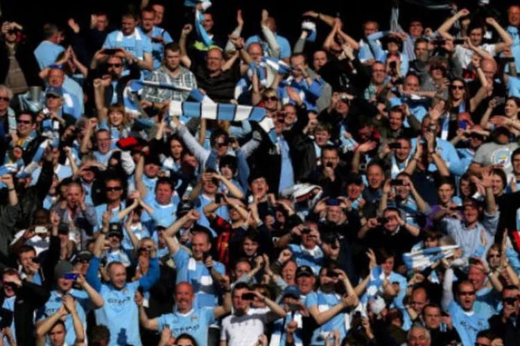 
	Torcida na Inglaterra: estudo revelou que um ter&ccedil;o dos torcedores que acodem aos est&aacute;dios de futebol no Reino Unido se viram afetados pelo uso de pirotecnia
 (Getty Images)