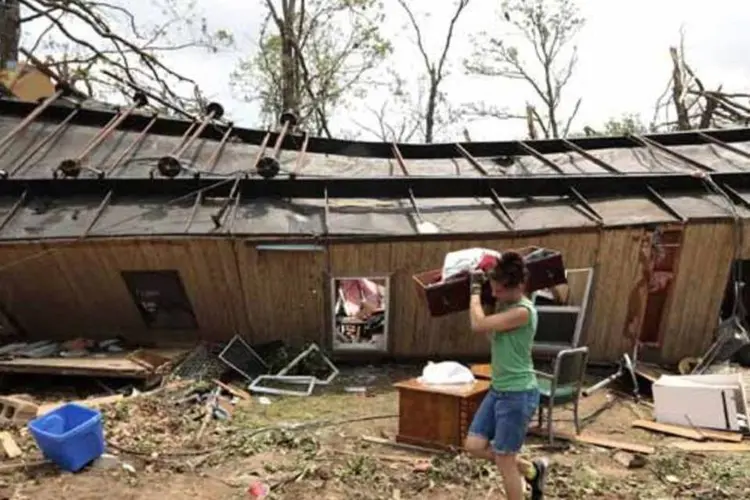Destruição em Oklahoma provocada por tornado em 20.05.2013 (Getty Images)