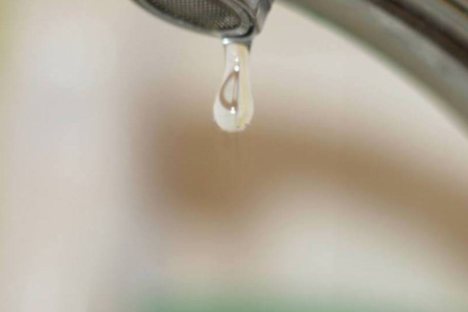 22% da população consumiu mais água em janeiro, diz Sabesp