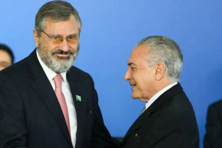 
	Torquato Jardim: segundo o novo ministro, a leni&ecirc;ncia serve para reintegra&ccedil;&atilde;o econ&ocirc;mia e n&atilde;o pode prejudicar a investiga&ccedil;&atilde;o
 (Marcelo Camargo/Agência Brasil)