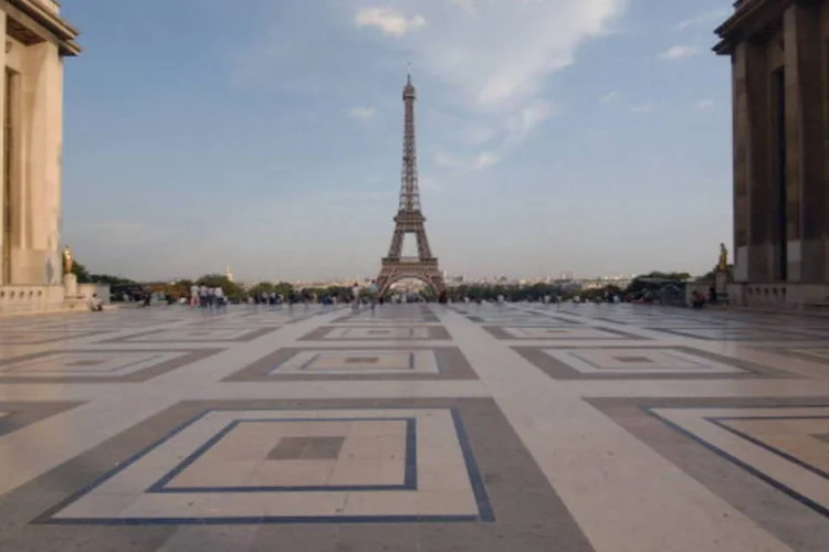 
	Fran&ccedil;a: pa&iacute;s manteve sua posi&ccedil;&atilde;o no ranking &agrave; frente dos Estados Unidos, que atra&iacute;ram 69,8 milh&otilde;es de visitantes
 (De Agostini/Getty Images)