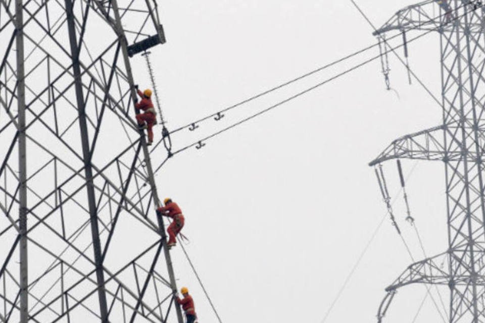 Brasil melhora posição em ranking de tarifas de energia