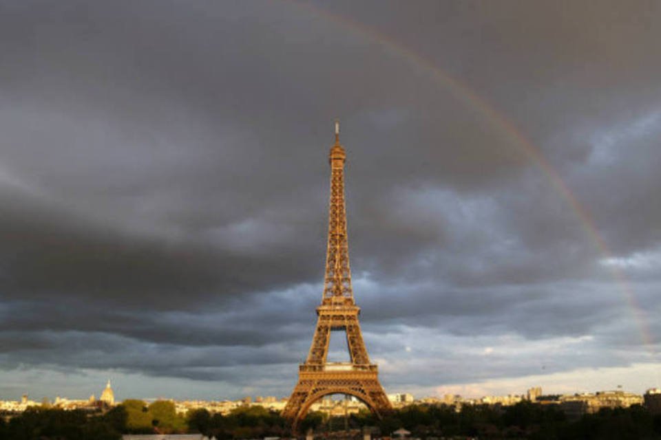 Torre Eiffel é fechada por greve de funcionários