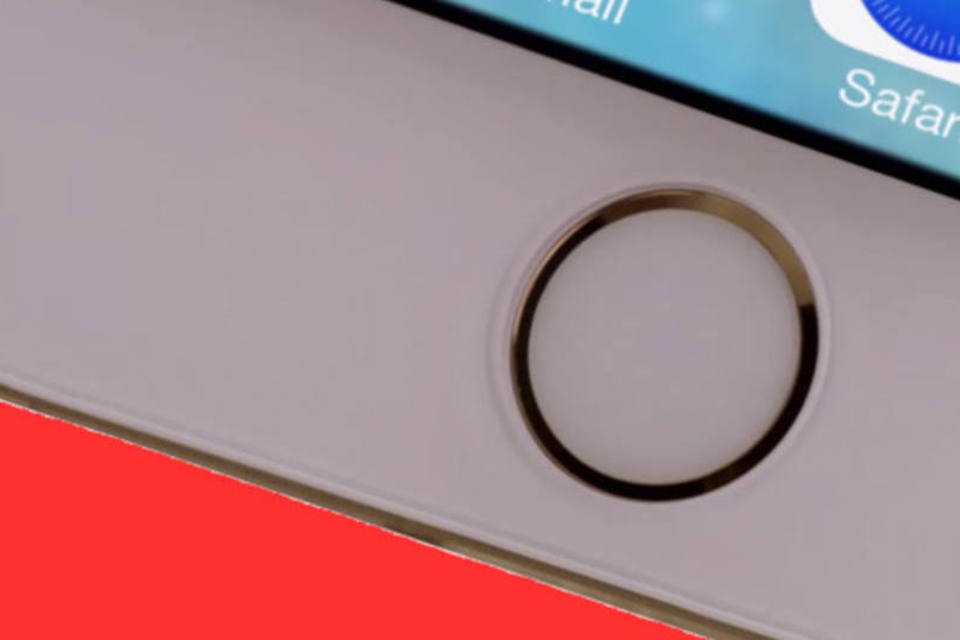 
	Touch ID: o sensor de impress&otilde;es digitais fica embutido no bot&atilde;o Home do iPhone 5s
 (Reprodução/YouTube)