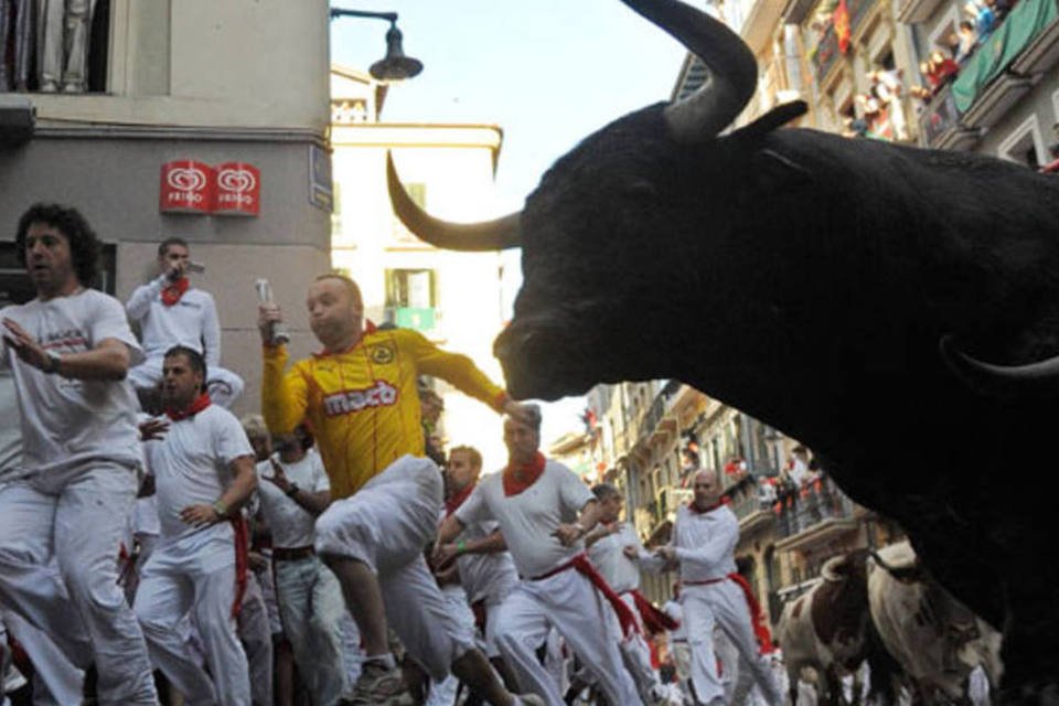 Jovens ficam feridos em corrida de touros da Festa de São Firmino