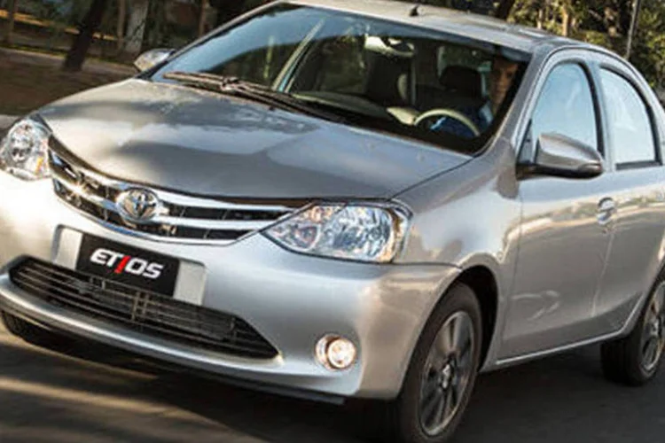 
	Etios: modelo produzido no Brasil passar&aacute; a ser exportado para Uruguai e Paraguai
 (Toyota/Divulgação)
