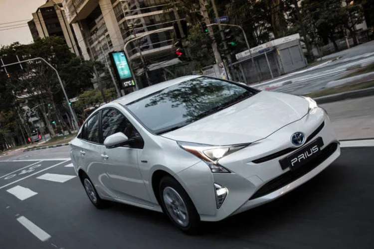 Prius é o veículo híbrido mais acessível à venda no Brasil (Divulgação)