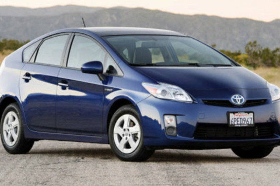 Toyota pode fabricar Prius nacional em 2018