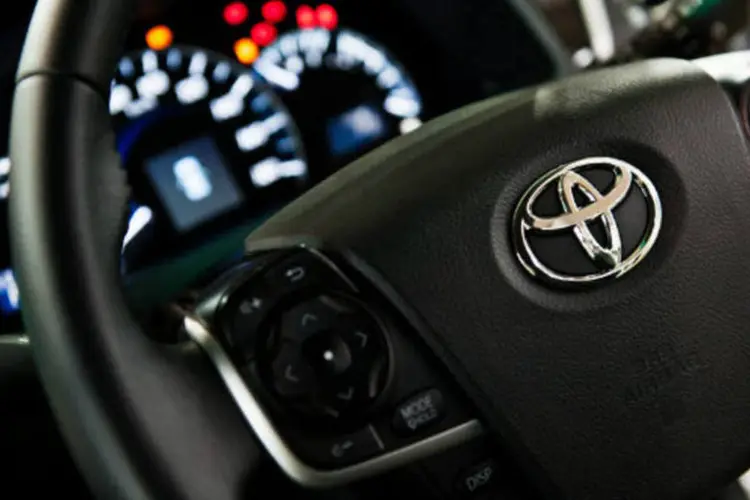 
	Volante de carro da Toyota: &quot;solu&ccedil;&atilde;o real para o crescimento da Toyota na Am&eacute;rica Latina e no Brasil seria mais produto&quot;, disse um membro do conselho
 (Norko Hayashi/Bloomberg)