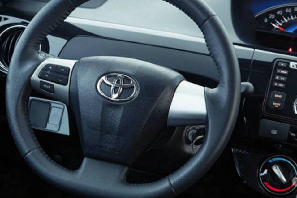 Toyota mantém coroa de vendas mundiais em 2013