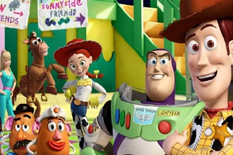 A Pixar lançou "Toy Story" em 1995, o primeiro longa-metragem de animação realizado com imagens digitais na história do cinema (Divulgação)
