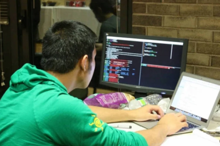 13 cursos gratuitos para quem trabalha com tecnologia (hackNY / Flickr)