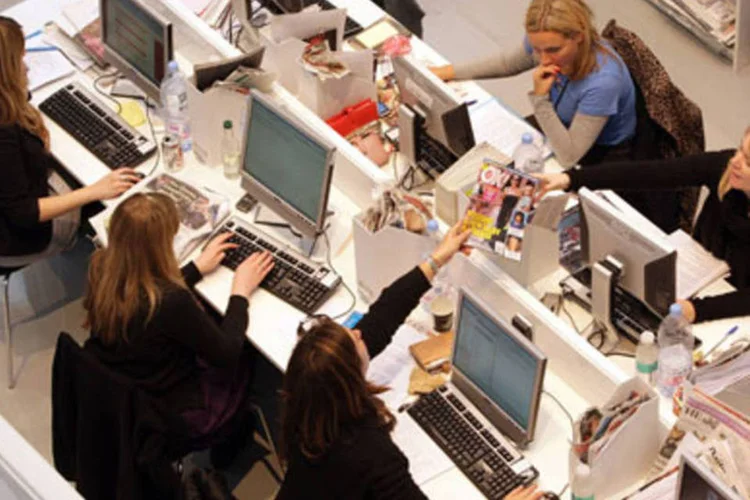 Segundo o Sebrae, o aumento da contratação da mão de obra feminina é registrado principalmente nos setores do comércio e de serviços (.)