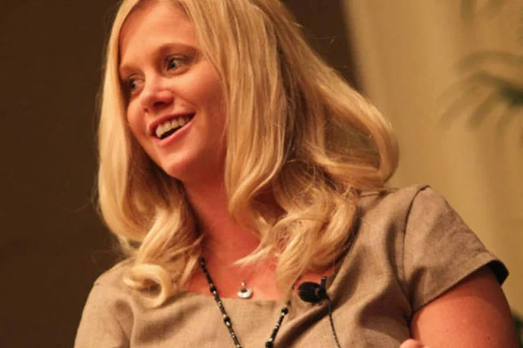 Tracy Britt: a assistente de finanças prodígio que se tornou braço direito de ninguém menos que Warren Buffett (Paul Morigi/Getty Images)