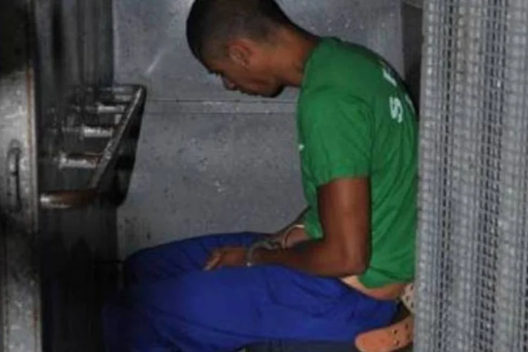 Traficante Nem foi levado para o presídio Federal de Segurança Máxima de Campo Grande, neste sábado (Divulgação)